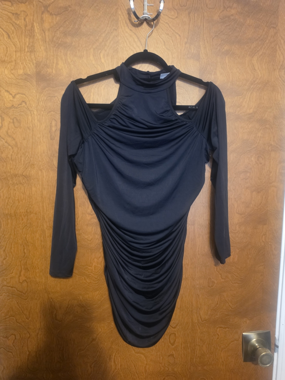 Black Cold-Shoulder Ruched Bodycon Top